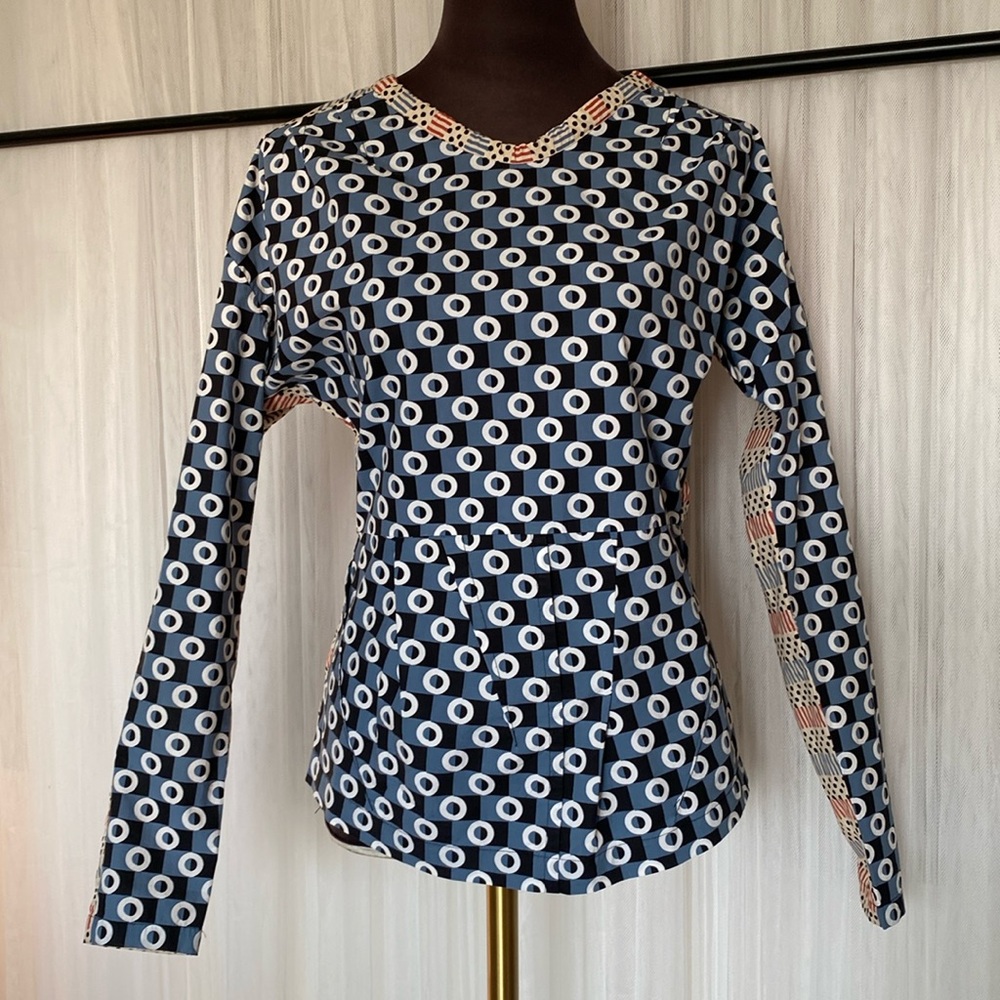 Marni for H&M 100% crisp cotton, geometric, tie, long sleeves blouse. Size 2